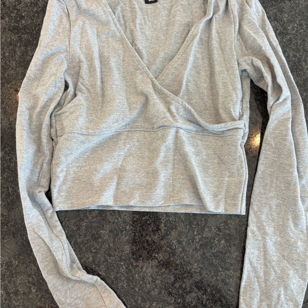 Victoria's Secret Light Gray long-sleeved Crop Top